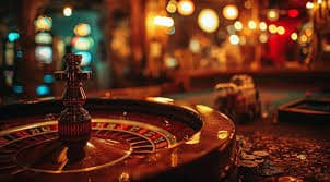 မြန်မာကစားသမား မိုဘိုင်းဖုန်းဖြင့် Slot ကစားနေသောမြင်ကွင်း
